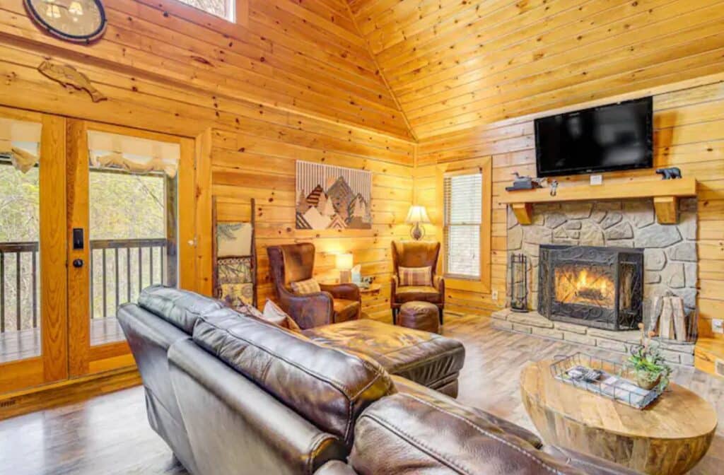 Smoky Mountain Lakefront Cabin with Fireplace